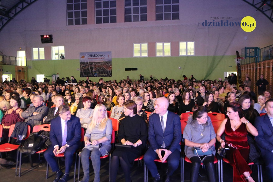 XII Ogólnopolski Młodzieżowy Festiwal Piosenki „Hoffer Superhit Festival” Działdowo 2019 [film, zdjęcia]