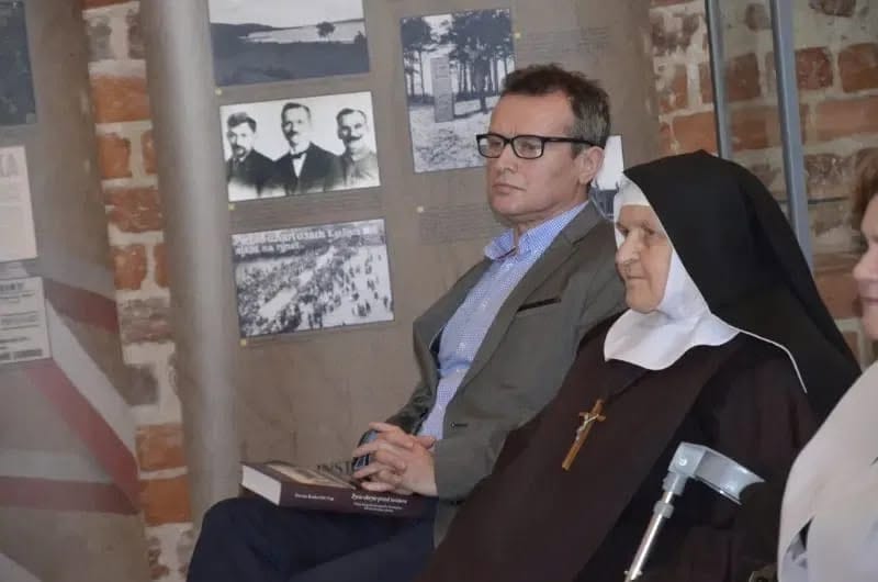 na zdjęciu Siostra Marii Pii podczas odwiedzin w Działdowie na zamku