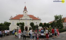 „Miasto, w którym mieszkam”. Happening przy działdowskiej fontannie