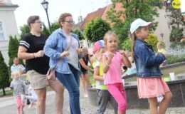 „Miasto, w którym mieszkam”. Happening przy działdowskiej fontannie
