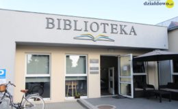 wejście do biblioteki w Działdowie