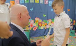„Pszczółki” z Przedszkola nr 5 w Działdowie pożegnały przedszkole
