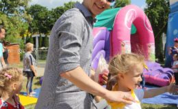 Piknik rodzinny w „Jedyneczce”. My rodzinę fajną mamy, zawsze razem się trzymamy