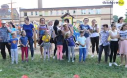 Piknik rodzinny w „Jedyneczce”. My rodzinę fajną mamy, zawsze razem się trzymamy