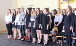 Maturzyści z ZS nr 2 żegnają szkołę
