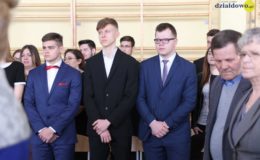 Maturzyści z ZS nr 2 żegnają szkołę