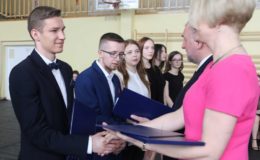 Maturzyści z ZS nr 2 żegnają szkołę