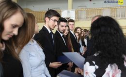 Maturzyści z ZS nr 2 żegnają szkołę