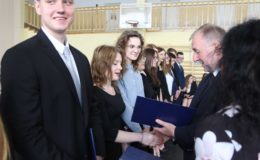 Maturzyści z ZS nr 2 żegnają szkołę