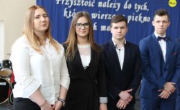 Maturzyści z ZS nr 2 żegnają szkołę
