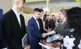 Maturzyści z ZS nr 2 żegnają szkołę