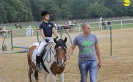 Zawody jeździeckie w skokach przez przeszkody