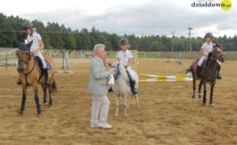 Zawody jeździeckie w skokach przez przeszkody