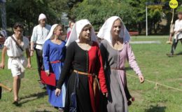 Setki widzów obejrzało inscenizację Bitwy Zwiadów Działdowskich podczas turnieju rycerskiego