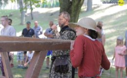 Setki widzów obejrzało inscenizację Bitwy Zwiadów Działdowskich podczas turnieju rycerskiego