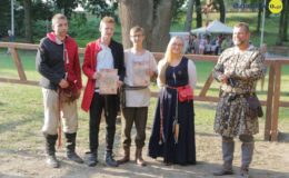Setki widzów obejrzało inscenizację Bitwy Zwiadów Działdowskich podczas turnieju rycerskiego