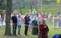 Setki widzów obejrzało inscenizację Bitwy Zwiadów Działdowskich podczas turnieju rycerskiego