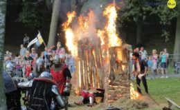 Setki widzów obejrzało inscenizację Bitwy Zwiadów Działdowskich podczas turnieju rycerskiego