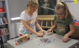 W naszej bibliotece był „Turniej Układania Puzzli Na Czas”