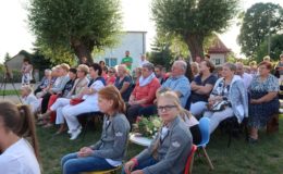 Olga Bończyk i Powiatowe Wieczory z Poezją w Płośnicy