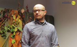 Teatr przy stoliku – „Kto nas odwiedzi”