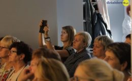 Teatr przy stoliku – „Kto nas odwiedzi”