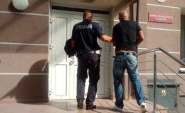 Odpowie za posiadanie narkotyków i spowodowanie kolizji w stanie nietrzeźwości