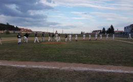 1 liga baseballu i Bałtycka Liga Baseballu. Mecze Yankees Działdowo z Rawą Katowice i Centaurami Warszawa z bilansem 3:1