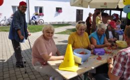 Piknik rodzinny uczestników Środowiskowego Domu Samopomocy