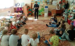 Bezpieczna droga do szkoły z najmłodszymi