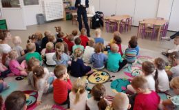 Spotkanie policjantek z przedszkolakami. W trosce o bezpieczeństwo najmłodszych