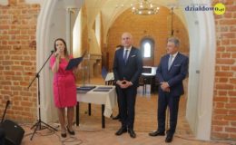 Wręczenie stypendiów burmistrza Działdowa dla najzdolniejszych uczniów [zdjęcia, film]