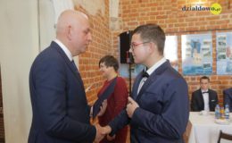 Wręczenie stypendiów burmistrza Działdowa dla najzdolniejszych uczniów