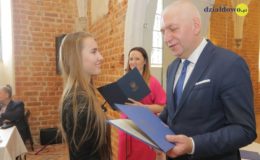 Wręczenie stypendiów burmistrza Działdowa dla najzdolniejszych uczniów