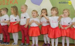 Grupa „Serduszek” już po pasowaniu na przedszkolaka [film, zdjęcia]