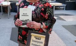 Elżbieta Zakrzewska nagrodzona za „Obrazki działdowskie” podczas Przeglądu Wydawnictw Regionanych w Olsztynie