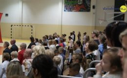 Obchody Dnia Edukacji Narodowej oraz ślubowanie i pasowanie uczniów w Szkole Podstawowej nr 1 [zdjęcia]