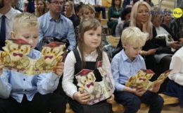 Obchody Dnia Edukacji Narodowej oraz ślubowanie i pasowanie uczniów  w Szkole Podstawowej nr 1