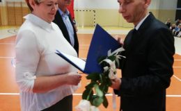 Obchody Dnia Edukacji Narodowej oraz ślubowanie i pasowanie uczniów  w Szkole Podstawowej nr 1