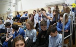 Obchody Dnia Edukacji Narodowej oraz ślubowanie i pasowanie uczniów  w Szkole Podstawowej nr 1
