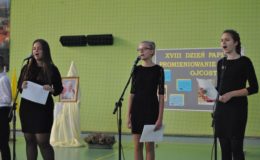 Dzień Papieski w Szkole Podstawowej nr 2 w Działdowie