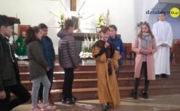 Występ uczniów z ZS nr 2 w kościele pw. Podwyższenia Krzyża Świętego