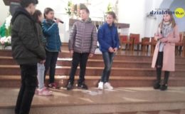 Występ uczniów z ZS nr 2 w kościele pw. Podwyższenia Krzyża Świętego