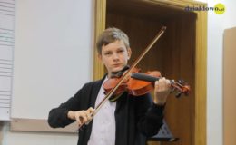 Popis uczniów klasy skrzypiec