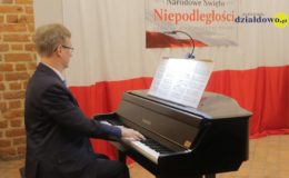 Koncert szkoły muzycznej z okazji Święta Niepodległości