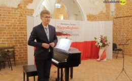 Koncert szkoły muzycznej z okazji Święta Niepodległości