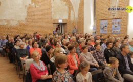 Koncert szkoły muzycznej z okazji Święta Niepodległości