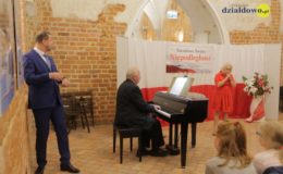 Koncert szkoły muzycznej z okazji Święta Niepodległości