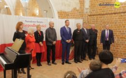 Koncert szkoły muzycznej z okazji Święta Niepodległości