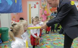 Pasowanie na przedszkolaka w grupie Biedronek